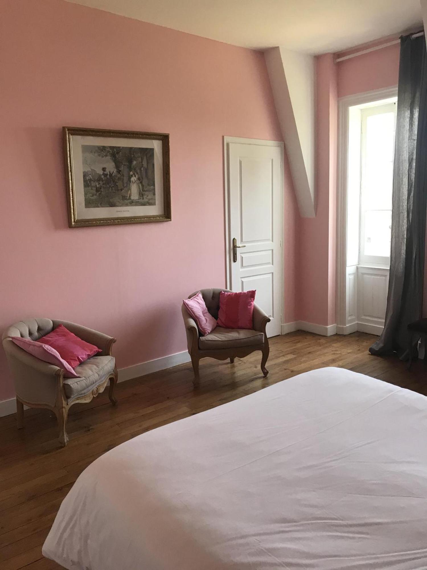 Chateau Des Essards Avec Piscine Et Jacuzzi Ланже Номер фото